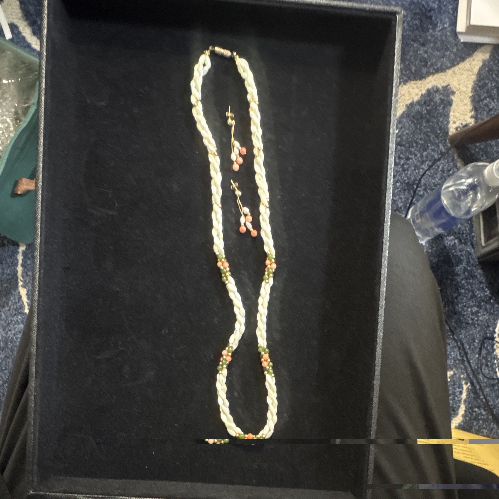 Gold tone Coral peach, color Jade beats ￼Jewelry Set Necklace & Dangle Earrings