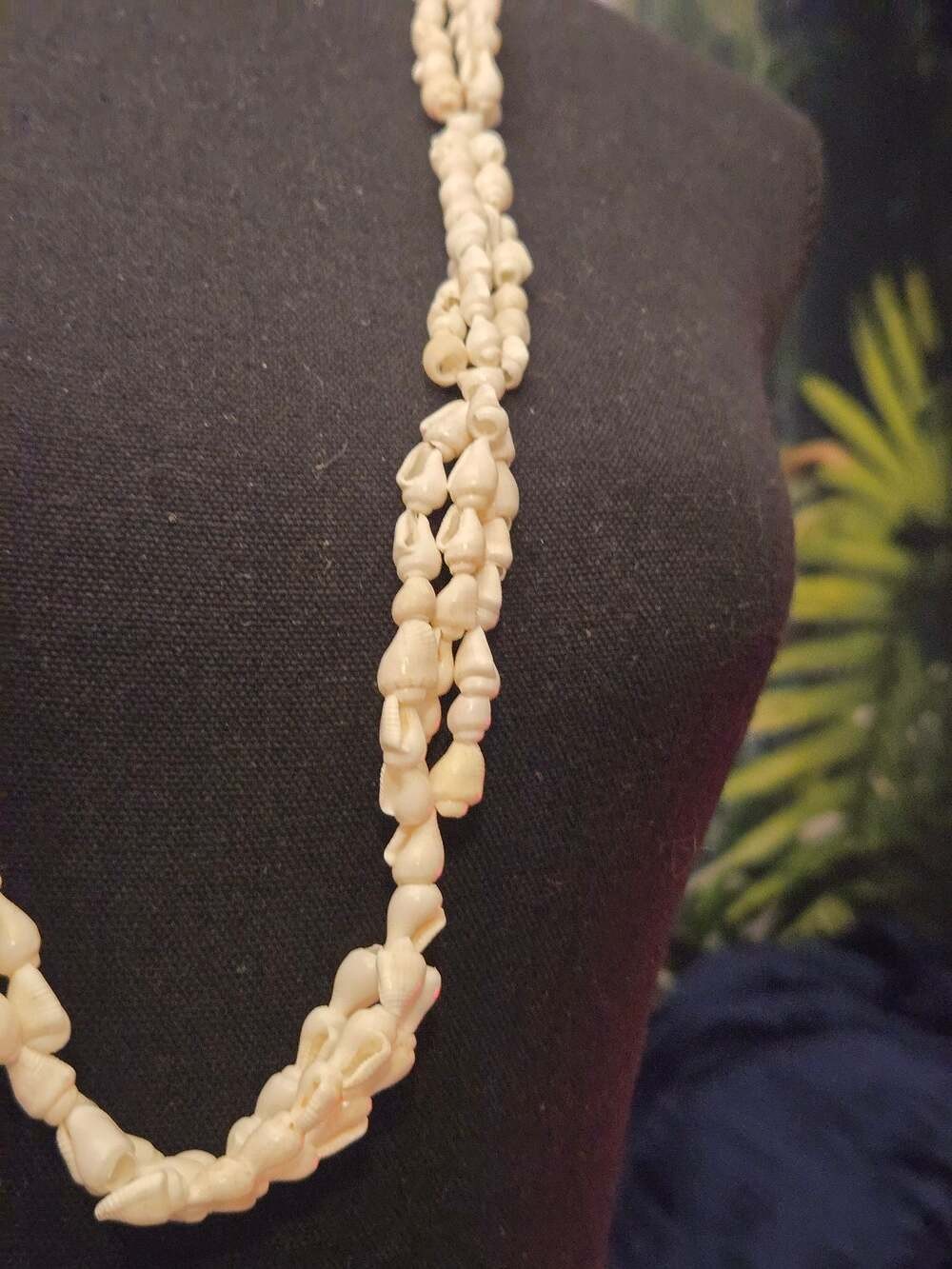 Vintage Puka Lei/ Necklace –