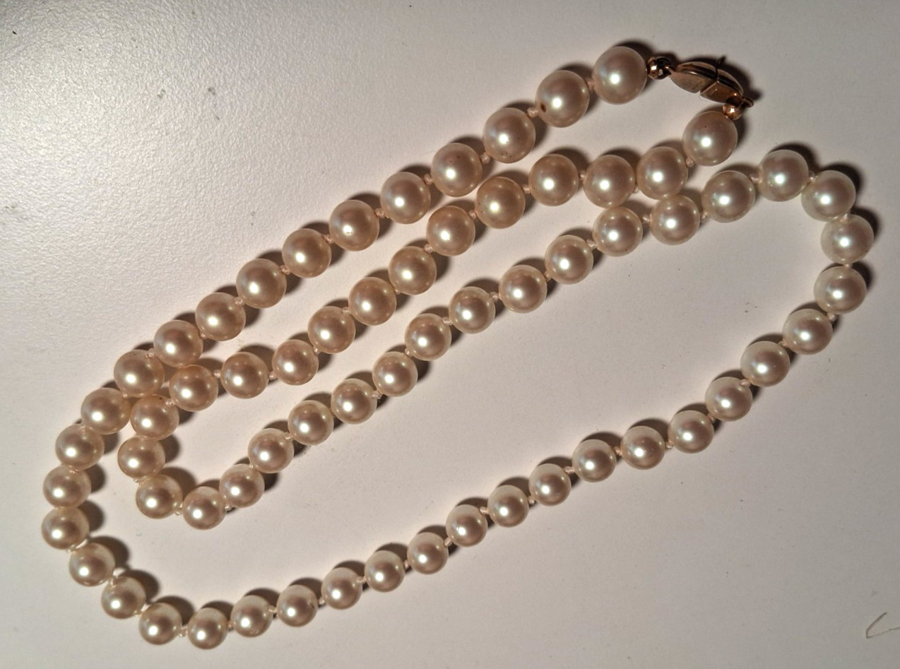 Vintage Monet Necklace Single Strand Faux Pearls 24″ Knotted Beads 7.8mm
