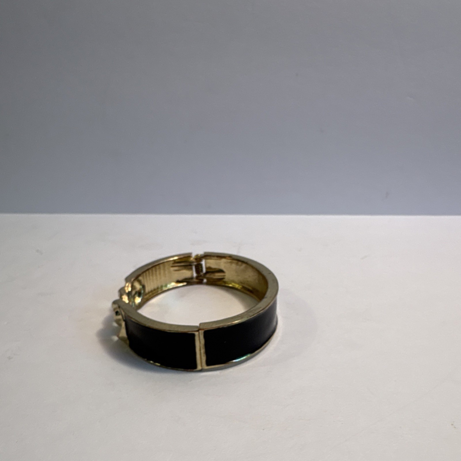 Gold Tone Black Enamel Chain Link Bangle Bracelet Metal Push Lock Closure