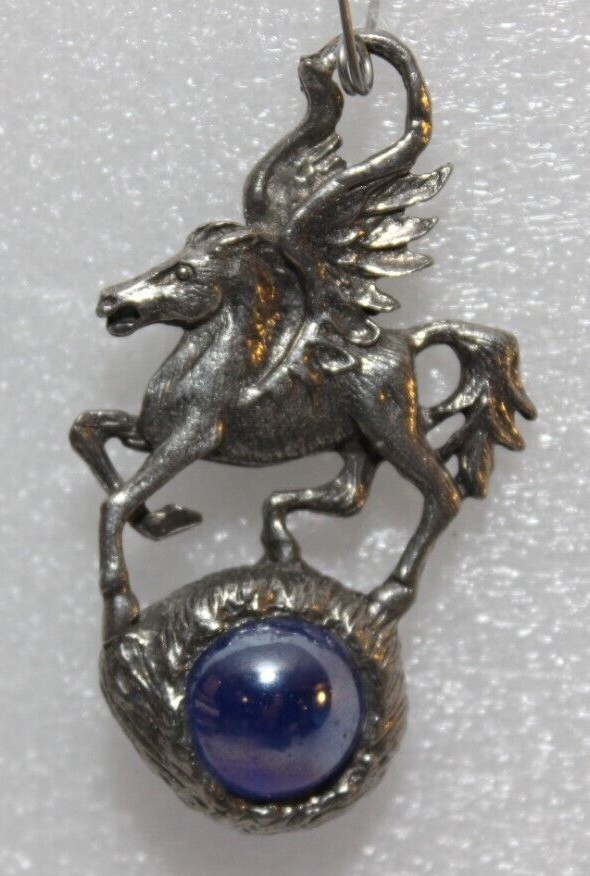 VINTAGE PEWTER METAL PEGASUS NECKLACE PENDANT ON GLASS MARBLE MARKED 1990s