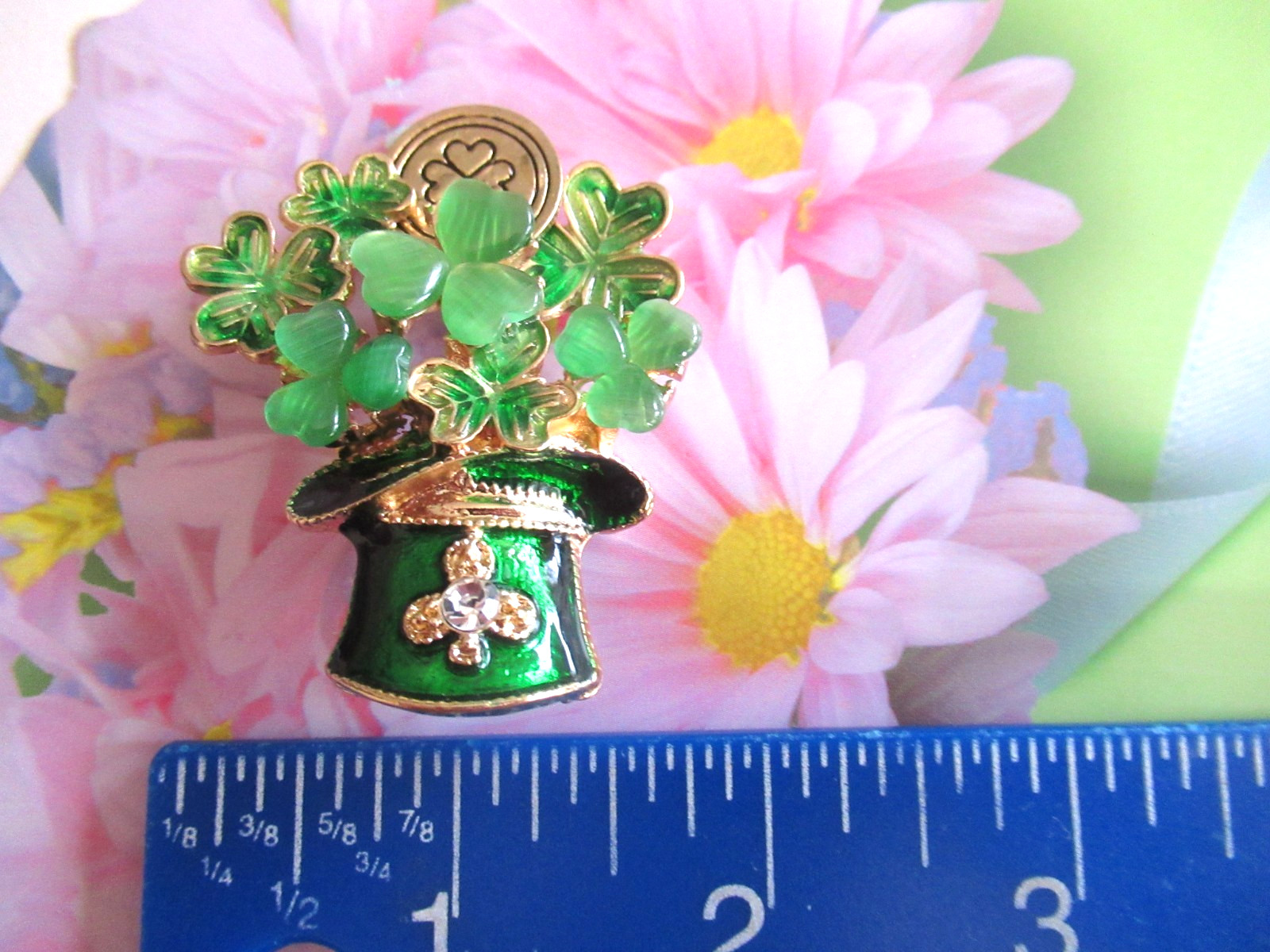 DESIGNER INSPIRED LEPRECHAUN HAT SHAMROCK CLOVERS ST. PATRICK’S DAY BROOCH NEW