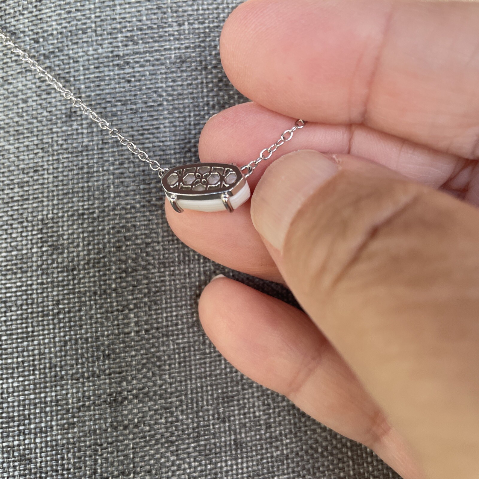 Kendra Scott Classic White Necklace Silver Tone Dainty 15” plus 2” Extender