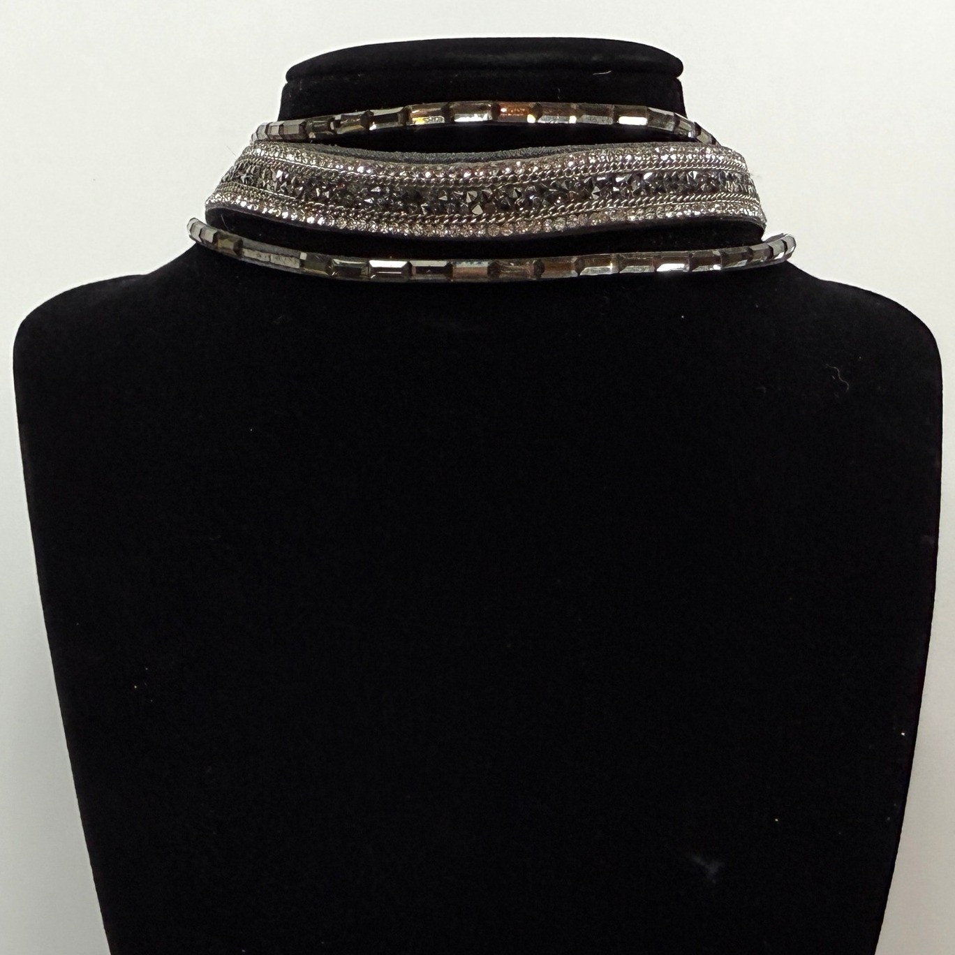 Rhinestone Statement Choker Necklace Silver Vegan Suede Gray Wrap Jewelry 16.5in
