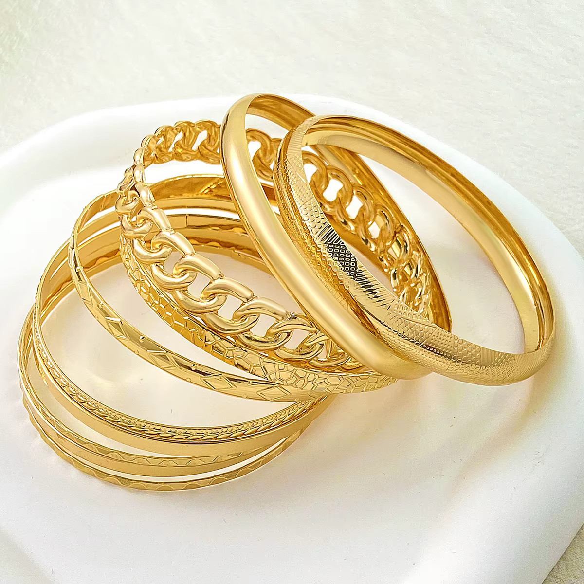 10 Piece Gold Tone Bangle Bracelets Fashion Jewelry B1