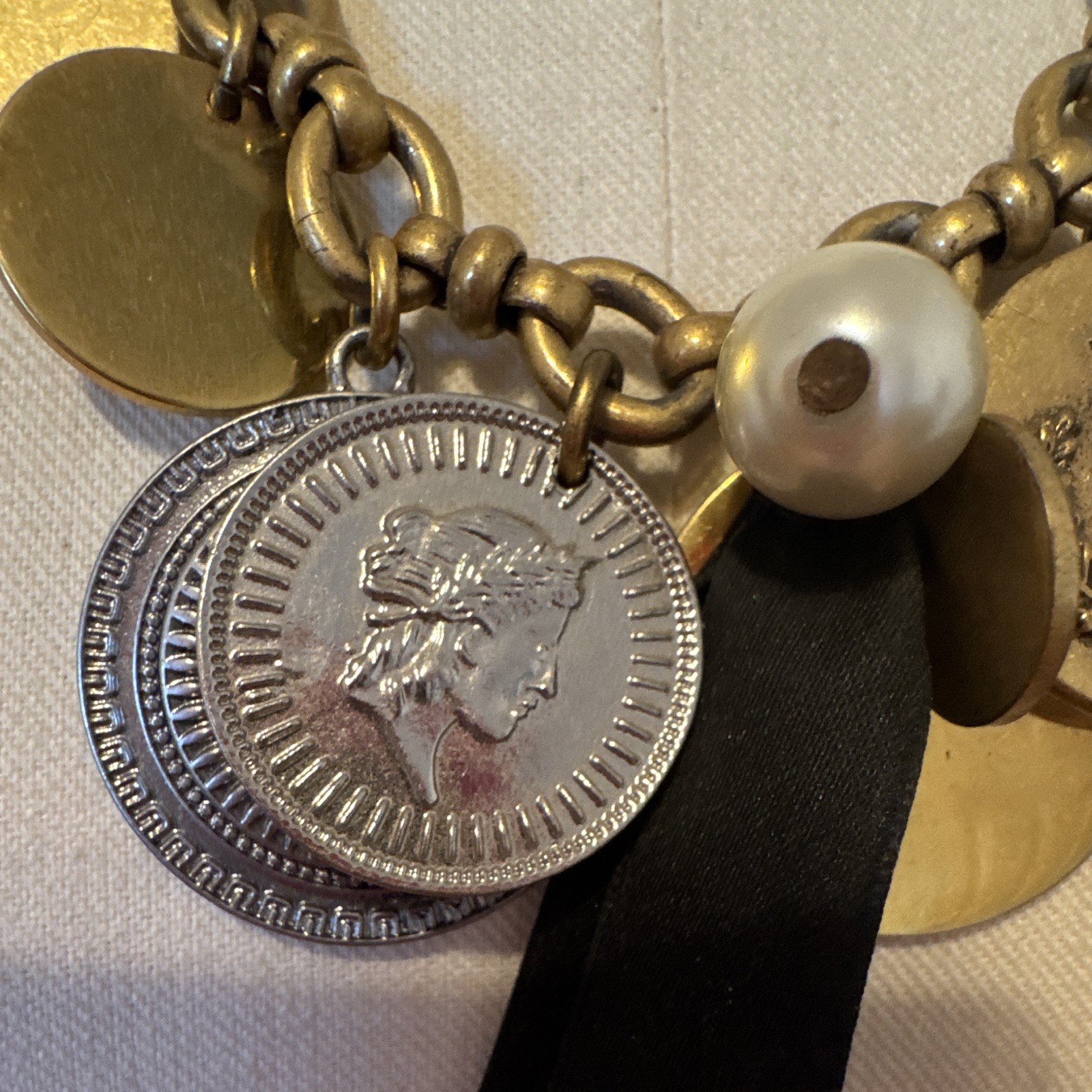 2000’s J.Crew Cable Chain Coin Charm Necklace Crystal Starburst Ribbon