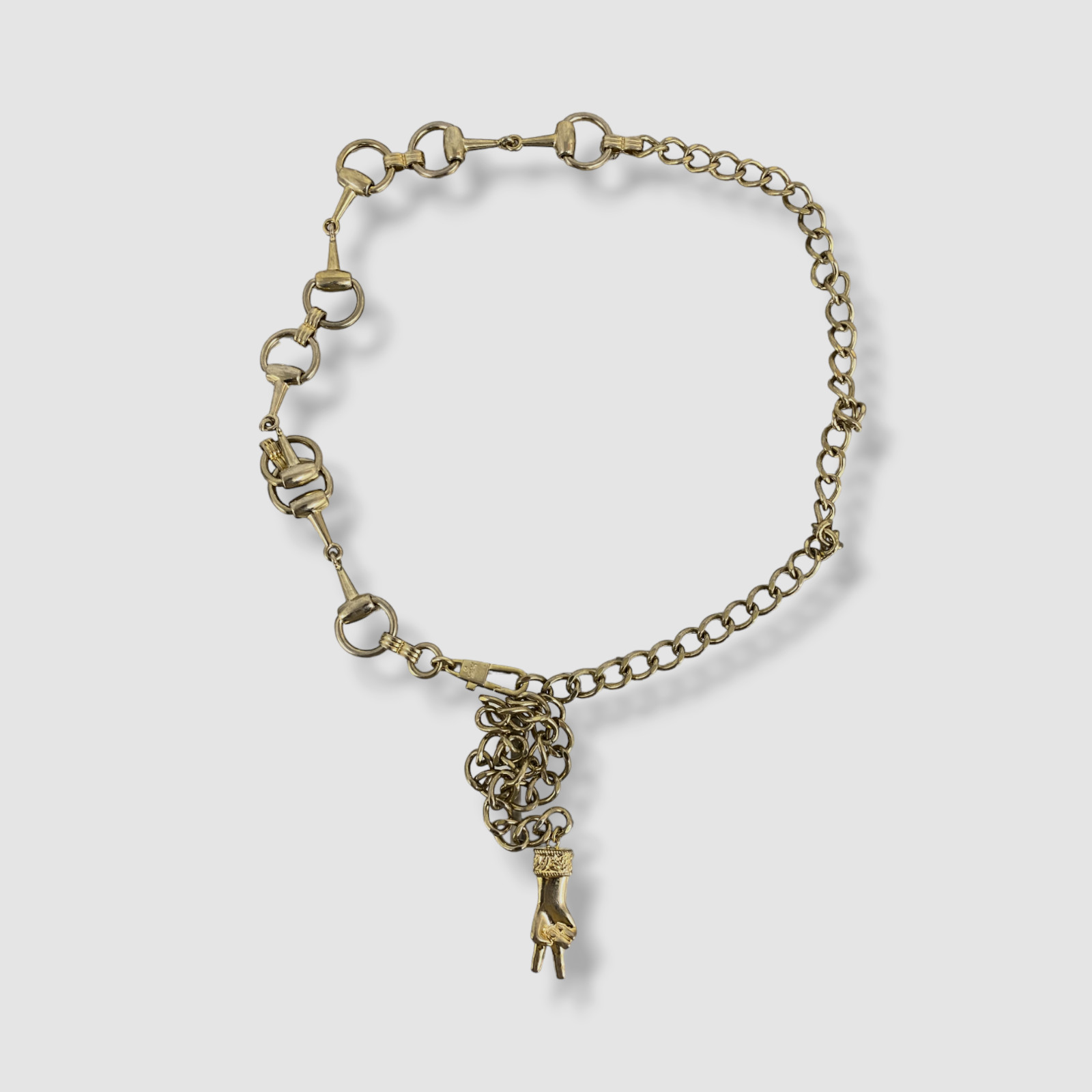 $610 Gucci Women’s Gold Lariat Peace Sign Necklace