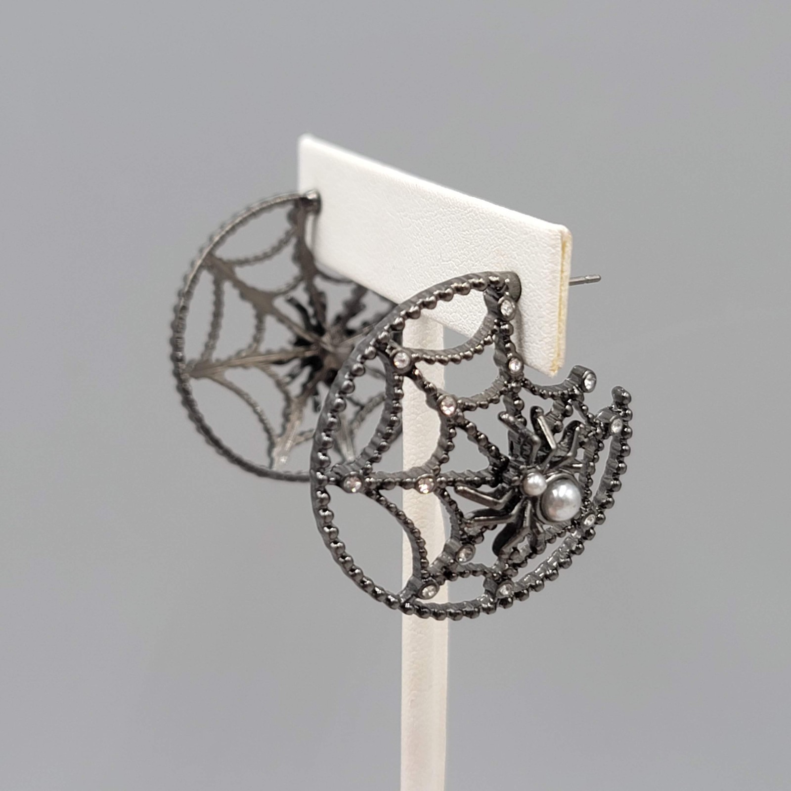 Spider Web Hoops Rhinestone Pierced Earrings Gunmetal Gray Dangle 1.25″