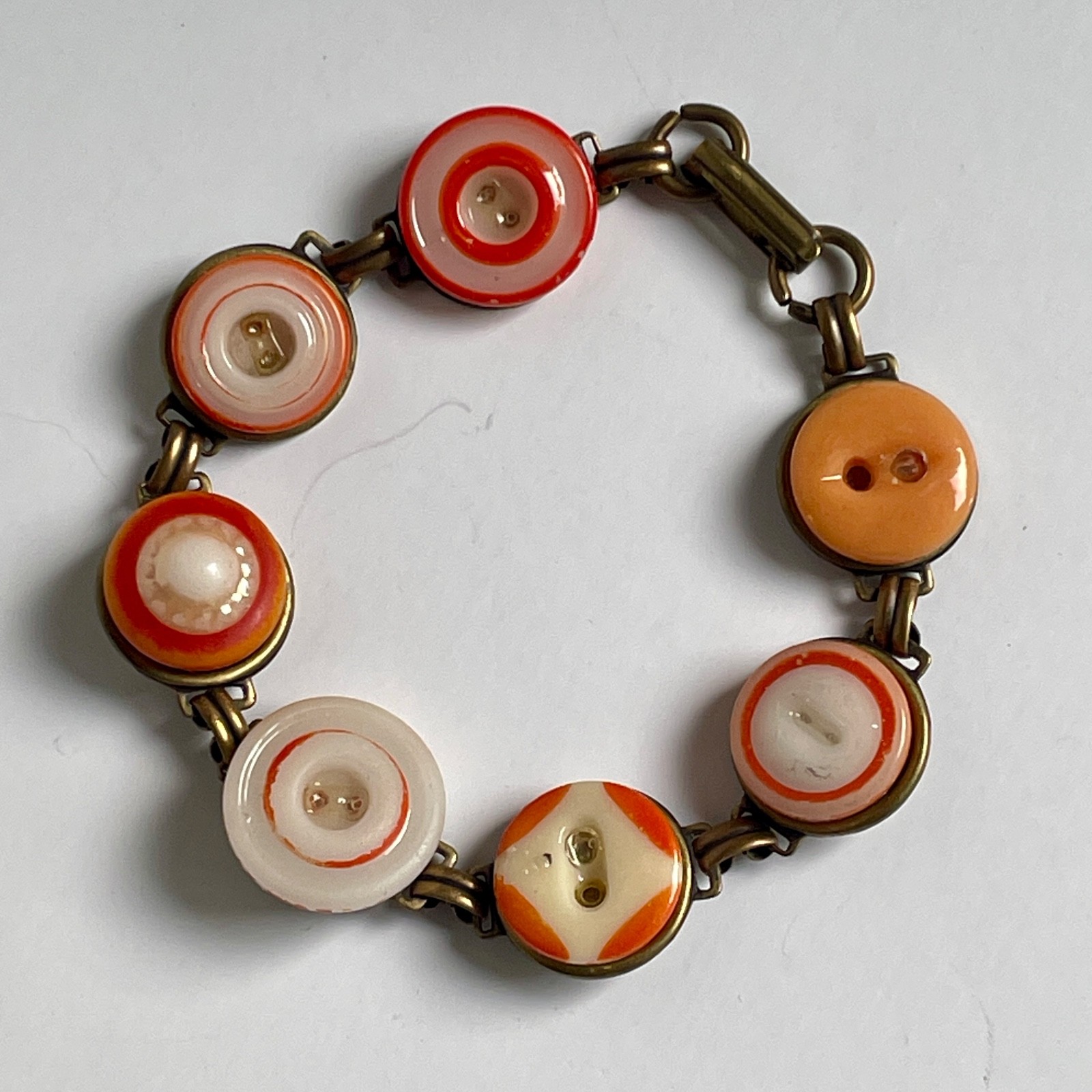 6.5″ Bronze & Celluloid Button Bracelet Vintage Buttons Flat Clasp