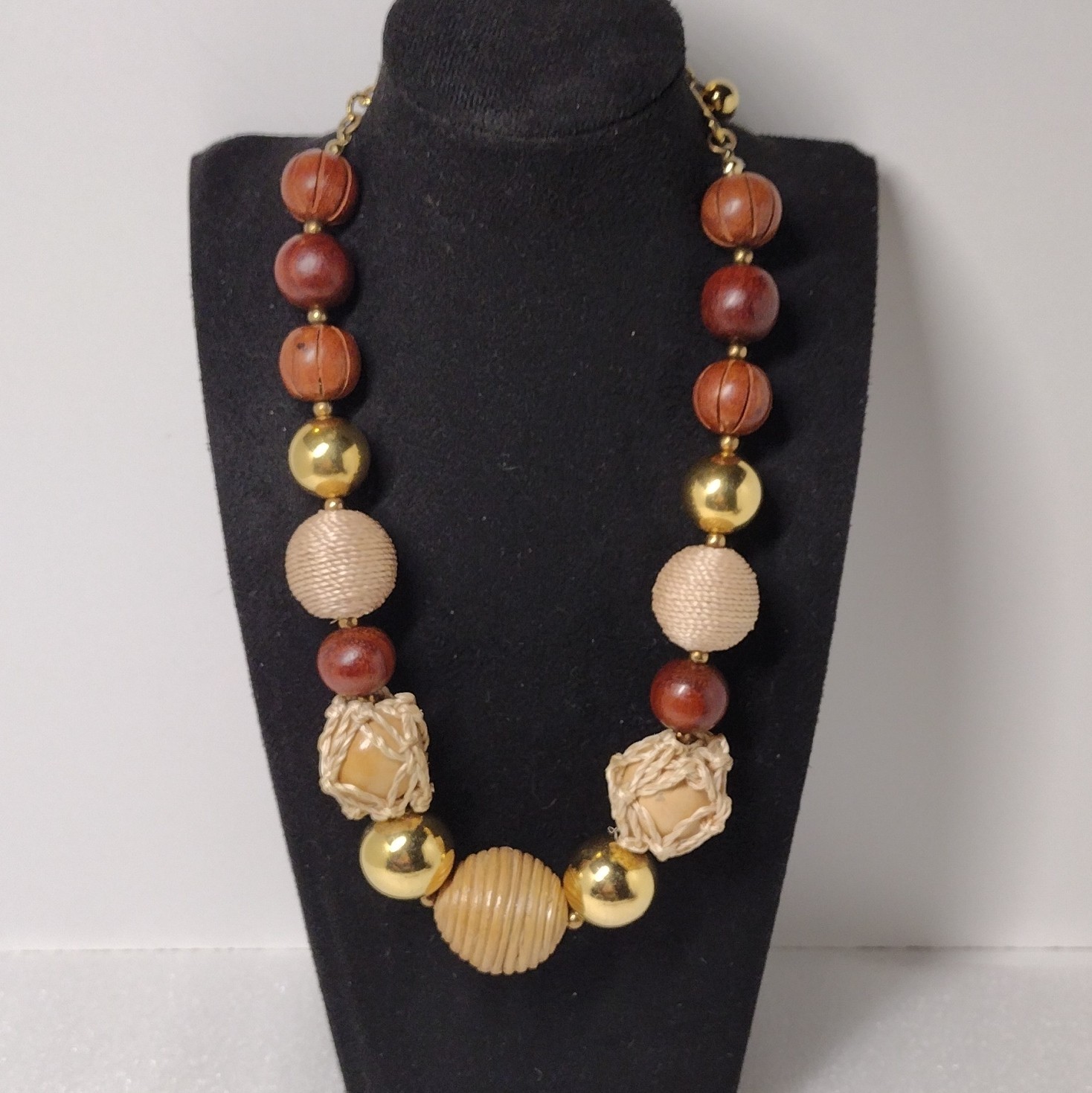 Brown Beige Wood Beaded Necklace Gold Tone Cable Chain Toggle Adjustable