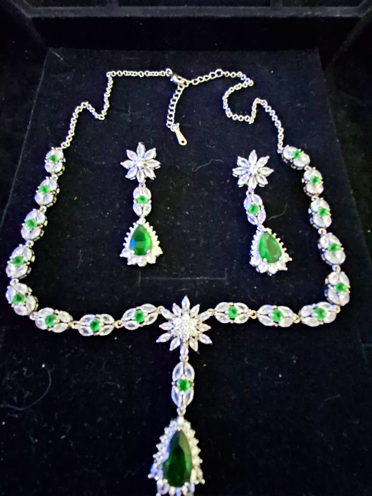 Silver 925 Green & Clear Teardrop Gemstone Necklace & Dangle Earrings Set