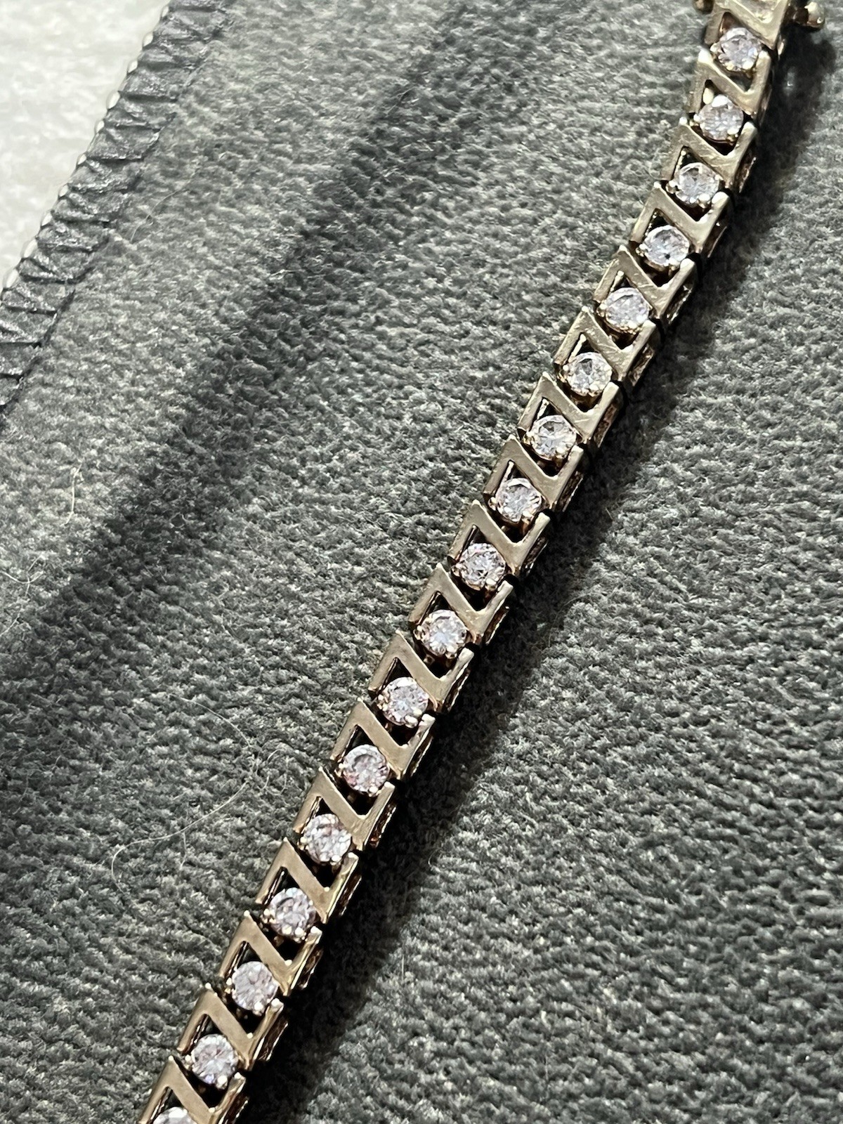 Sterling Silver l Round Gemstones l Vintage “Z”Tennis Bracelet 7in Box Clasp