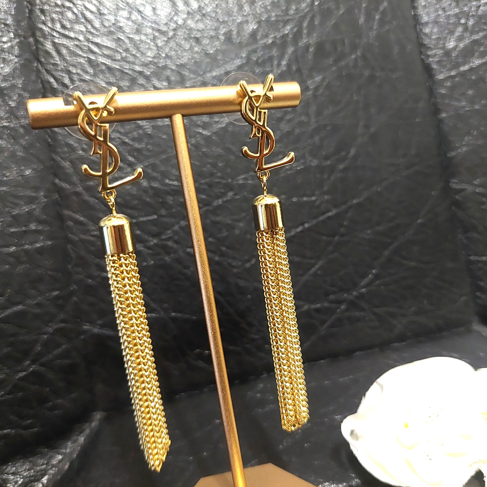 Auth. YVES SAINT LAURENT YSL Stud LOGO Chain Tassle Dangle EARRINGS Gold Tone