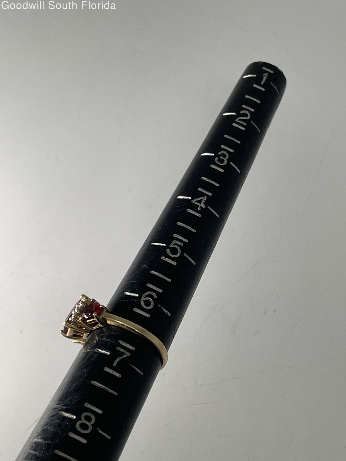 Gold Ring Size 6.5. With Diamonds. (Stamped 14K-Tested 13.95KT) Weight 3.0g