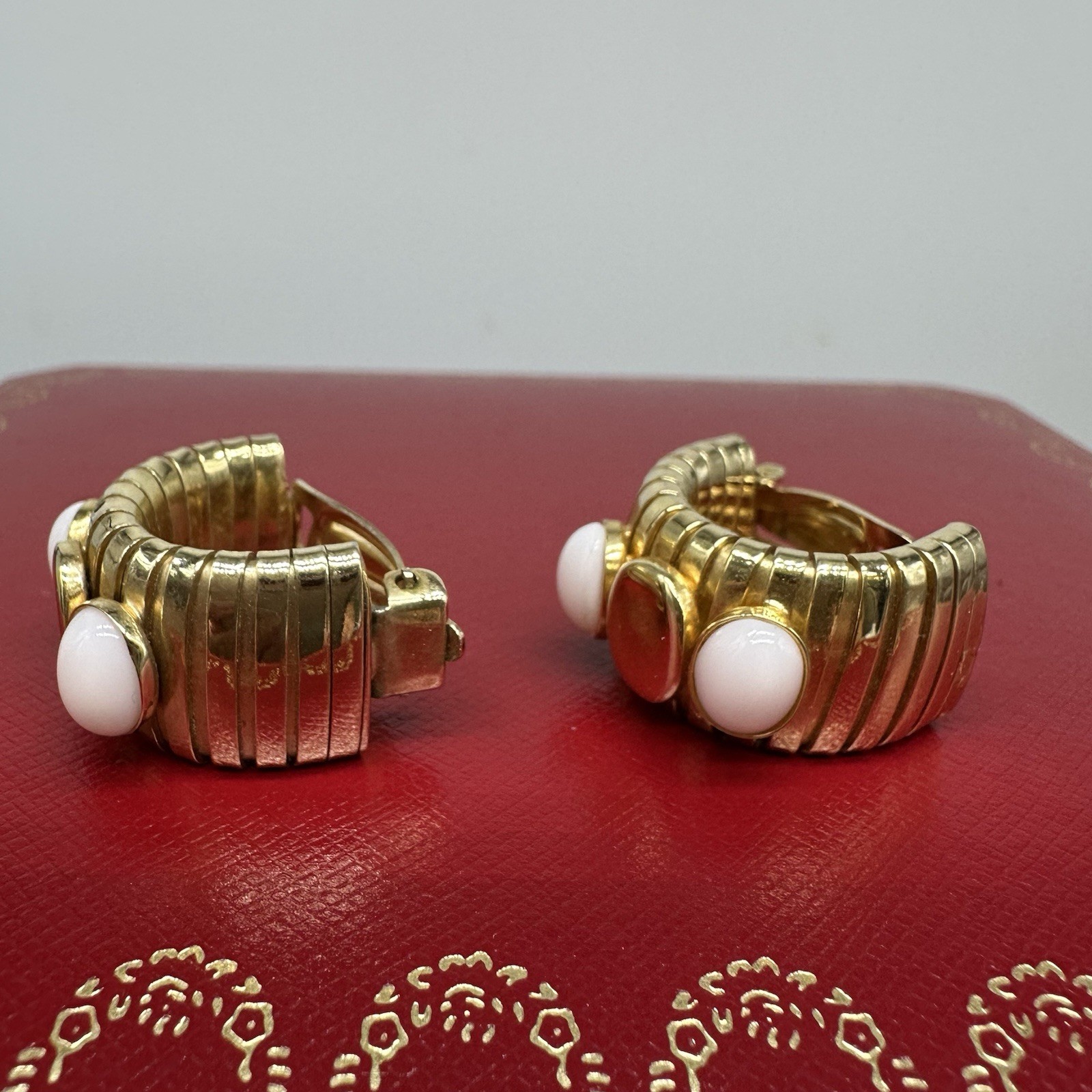 Bijoux Cascio Gold Tone White Cabochon Clip On Earrings