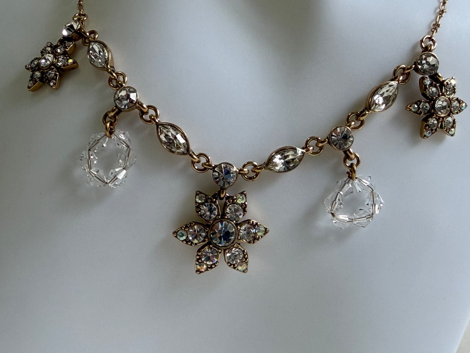 NWT Givenchy Gold-Tone Crystal Snowflake Cluster Necklace – 15″ to 17″