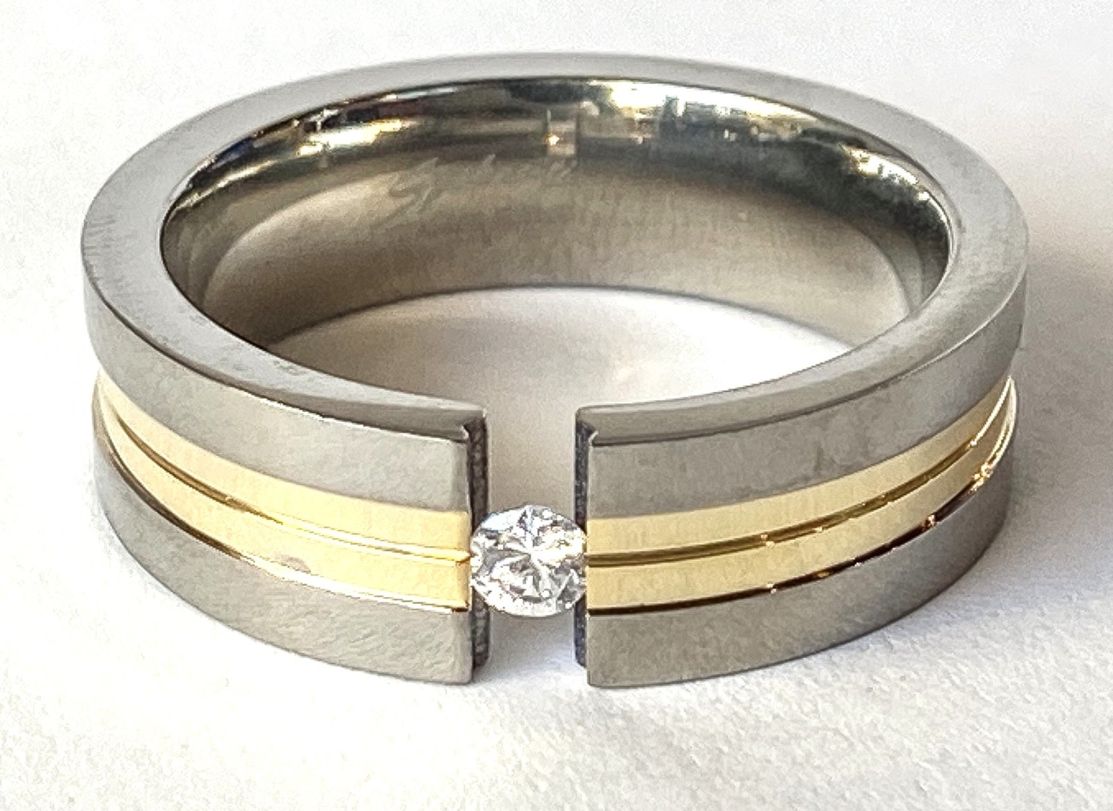 Solid Titanium Gold IP Center Gem Wedding Band Size 5,6,7,8,9,10,11,12,13 (f188)