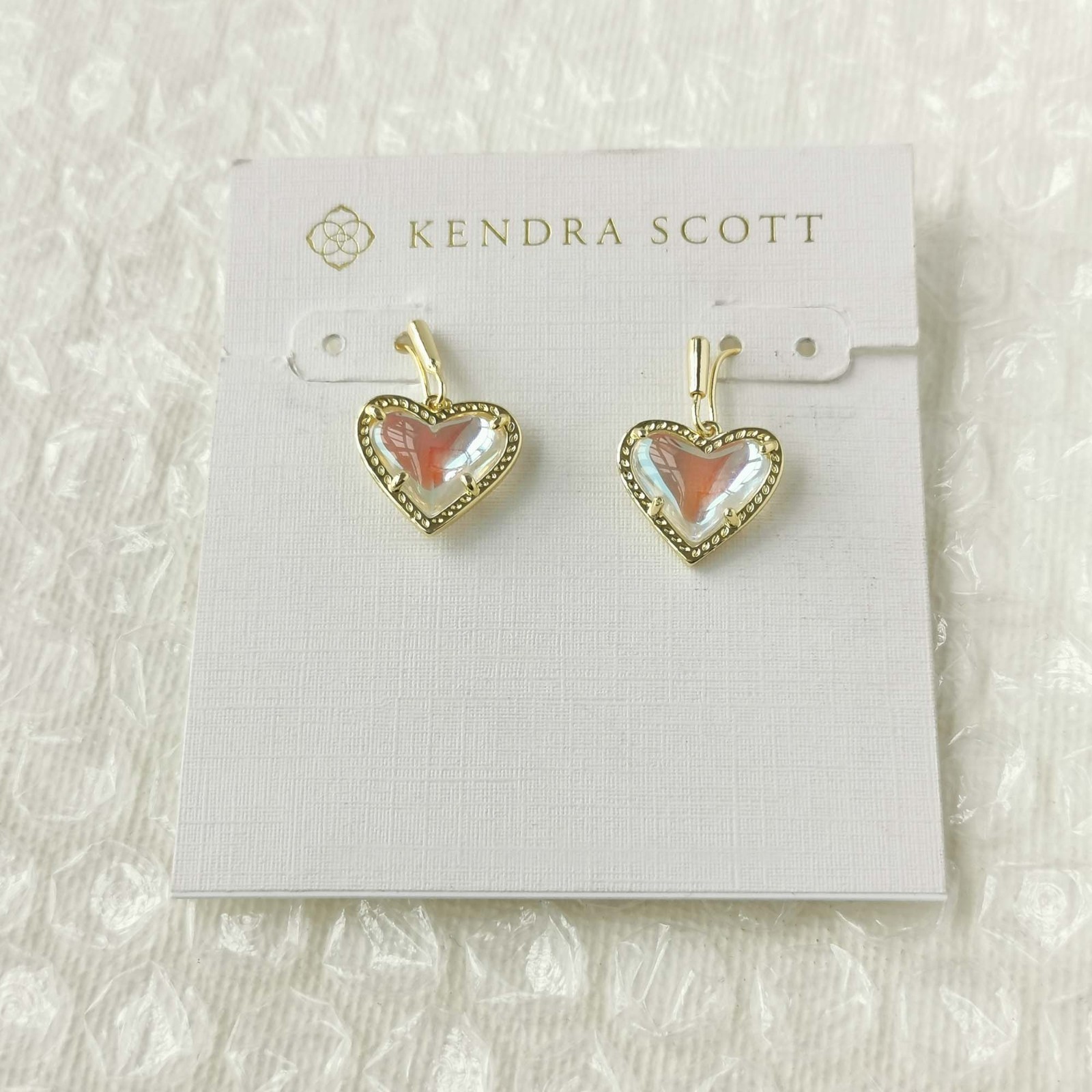 NEW❤️ Kendra Scott Ari Heart Gold Dichroic Glass Earrings ❤️