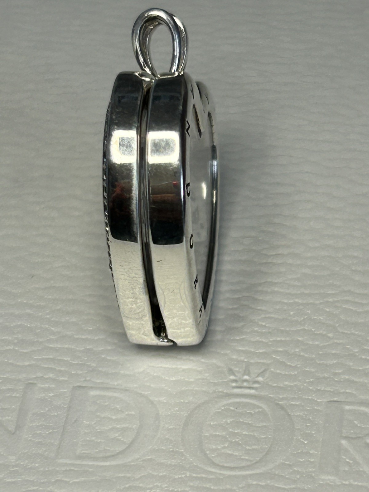 Authentic Pandora 2.5cm pavé Heart floating Locket & adjustable chain