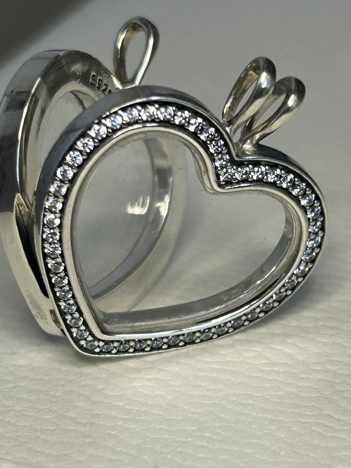 Authentic Pandora 2.5cm pavé Heart floating Locket & adjustable chain