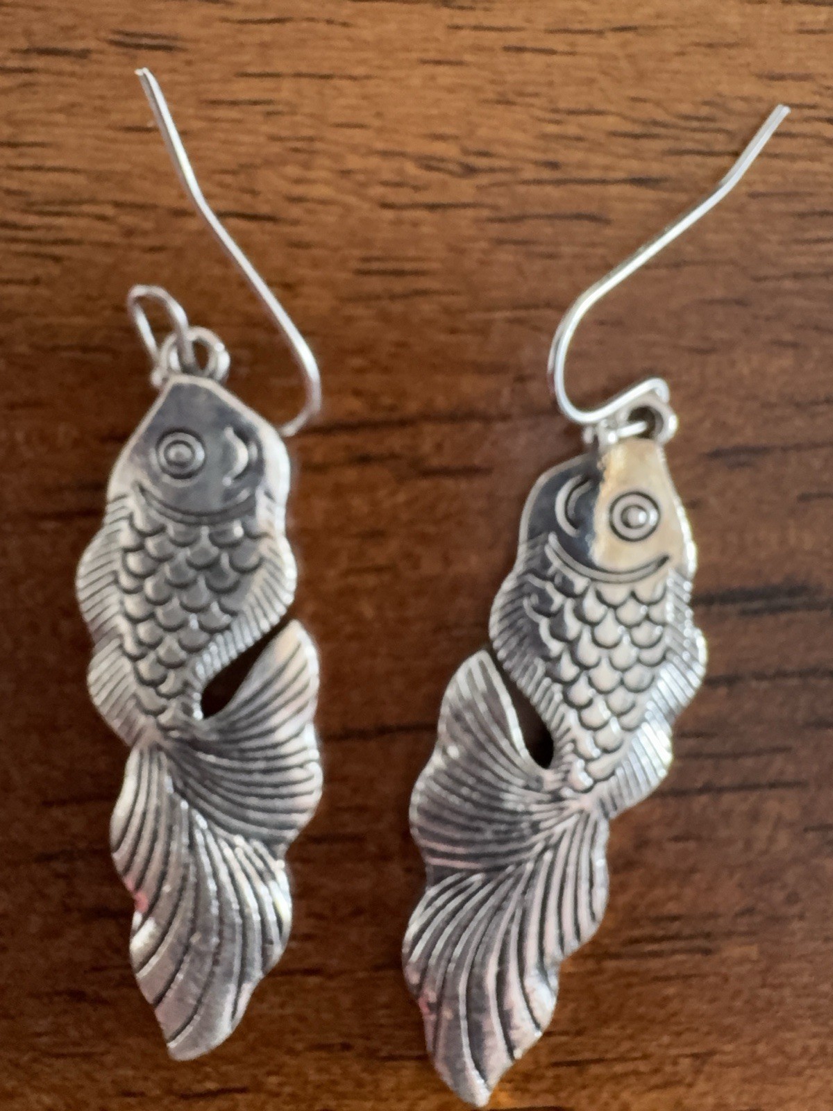 Silver Tone Vintage Look Koi Fish Drop Hook Earrings – Fabulous!