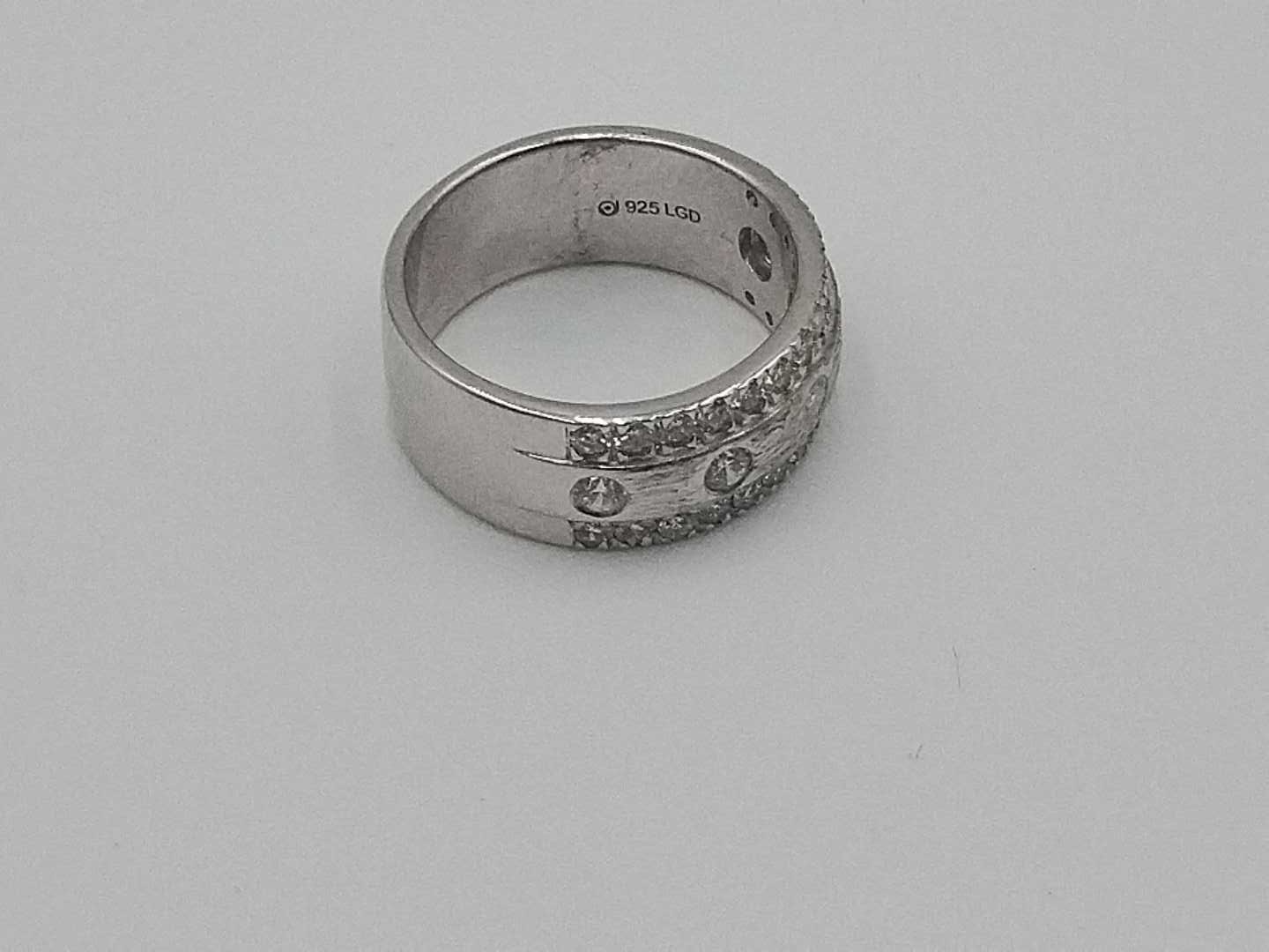 1.09 Ctw Lab Grown Round Diamond Ring Set In Silver 6.8 Grams Size 7 Vc1125wzmia