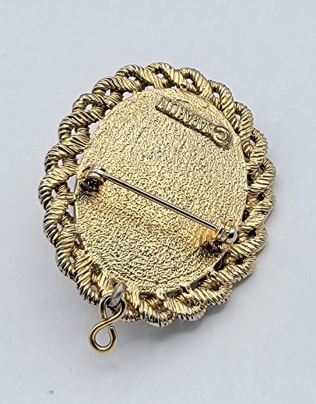 Sarah Coventry Brooch/ OR Pendant Gold Tone Red Black Enamel Oval Dome Detailed
