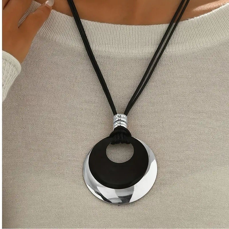 Women’s Retro Pendant Necklace Alloy Fashion Hip Hop Choker Chain Jewelry Gift