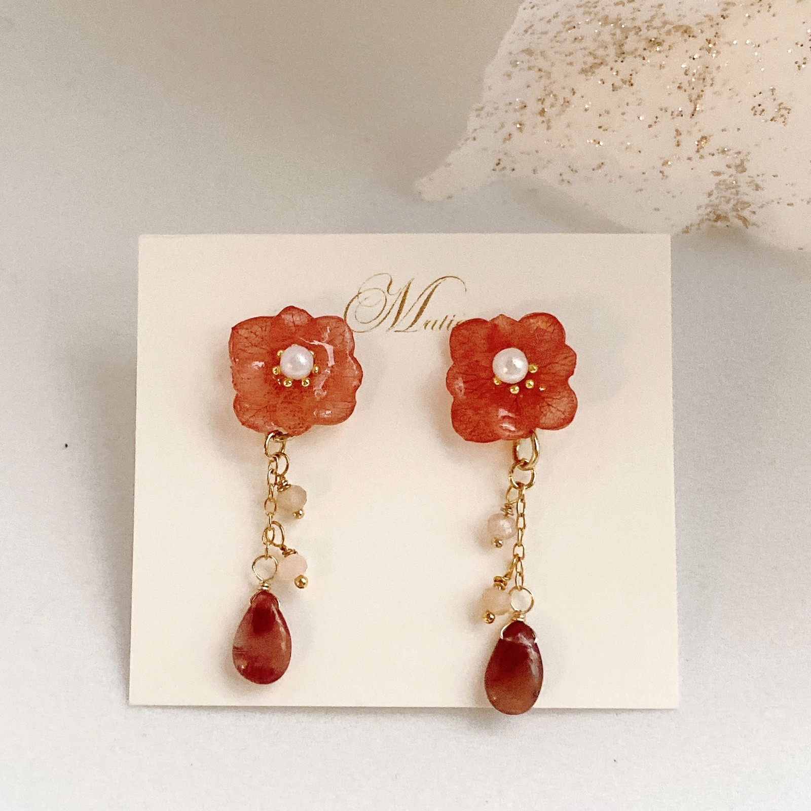 Preserved Annabelle Hydrangea & Natural Andesine Earrings | Annabelle Andesine