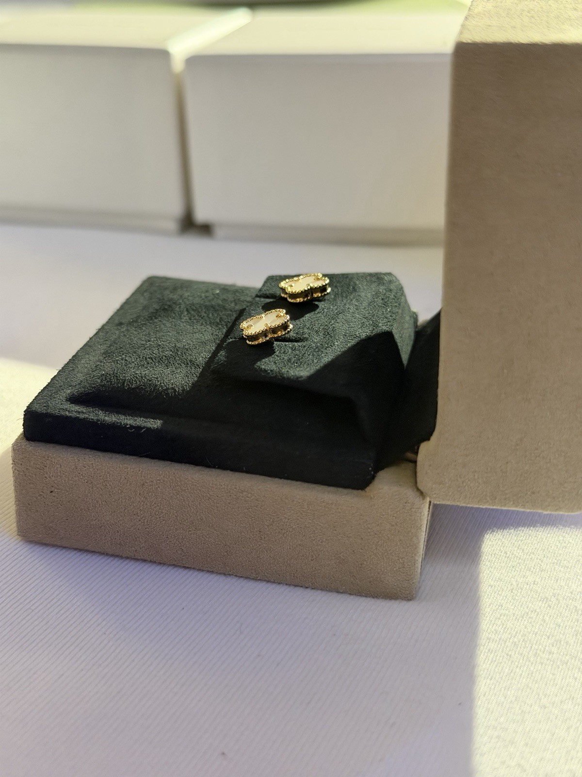 NEW Van Cleef Gold & White Clover Stud Earrings