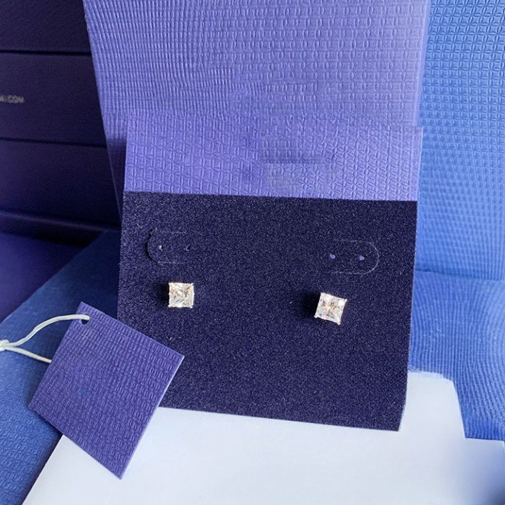 Swarovski square four-claw earrings