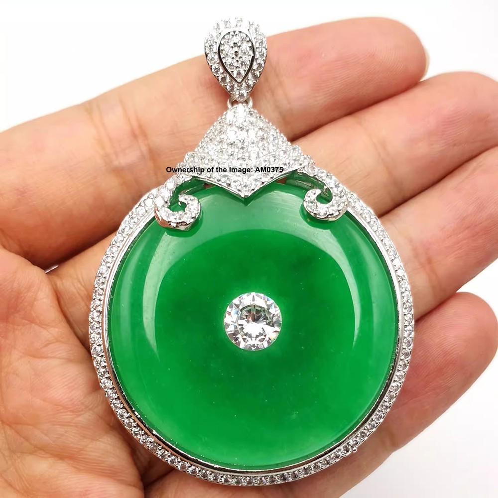 NEW White Alloy Heating Jade Pendant Women Men Green Jade Safe-Circle Pendant
