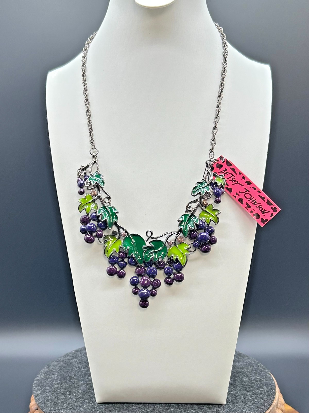 Betsey Johnson Grape Cluster Purple Enamel Bib Statement Necklace NWT MINT 18 in