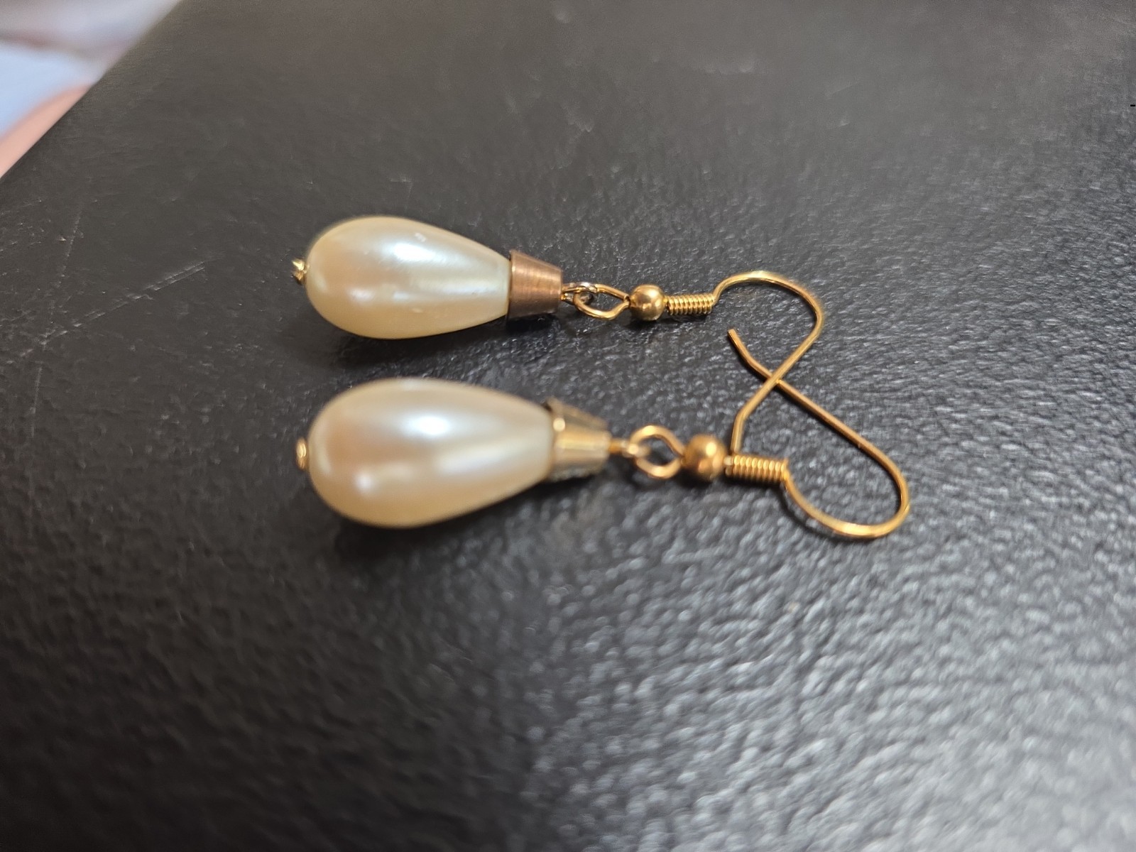 Beautiful Teardrop Pearl Drop Earrings With Goldtone French Hook Hardware