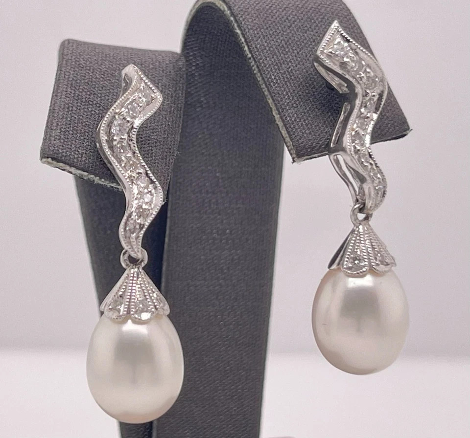 14K18K White Gold White Pearl & 0.25ctw Round Diamond Drop Dangle Earrings