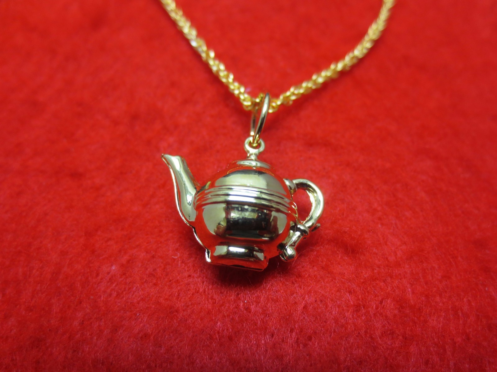 14 KT GOLD PLATE 3D 7/8ths INCH WIDE TEA POT 3D CHARM W/ 16″-30″ ROPE CHAIN-A108