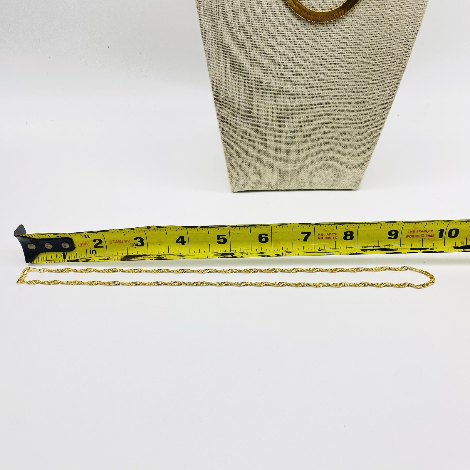 Gold Tone Necklace Lot of 2 Herringbone and Twisted Chains