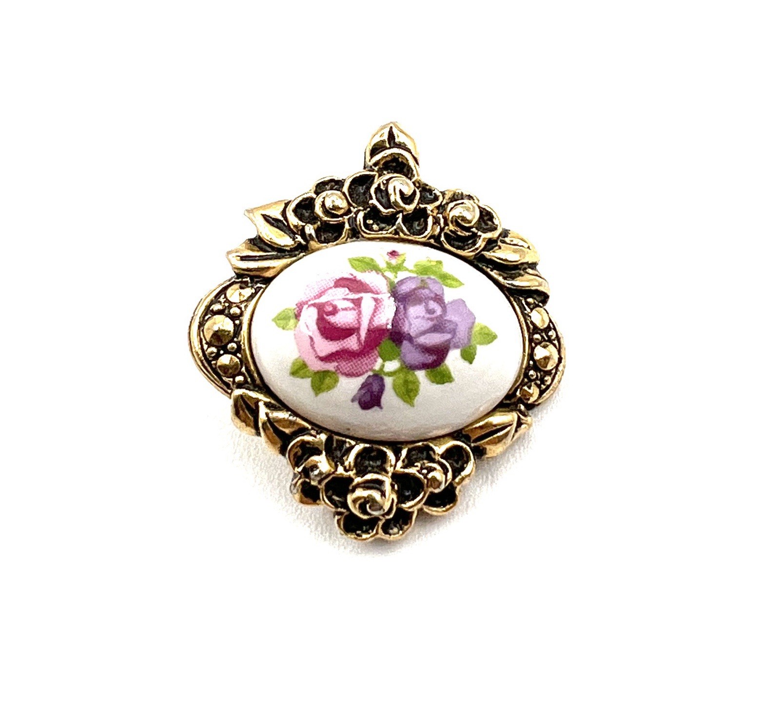Vintage Avon Victorian Style Pendant Floral Porcelain Cameo in ornate frame