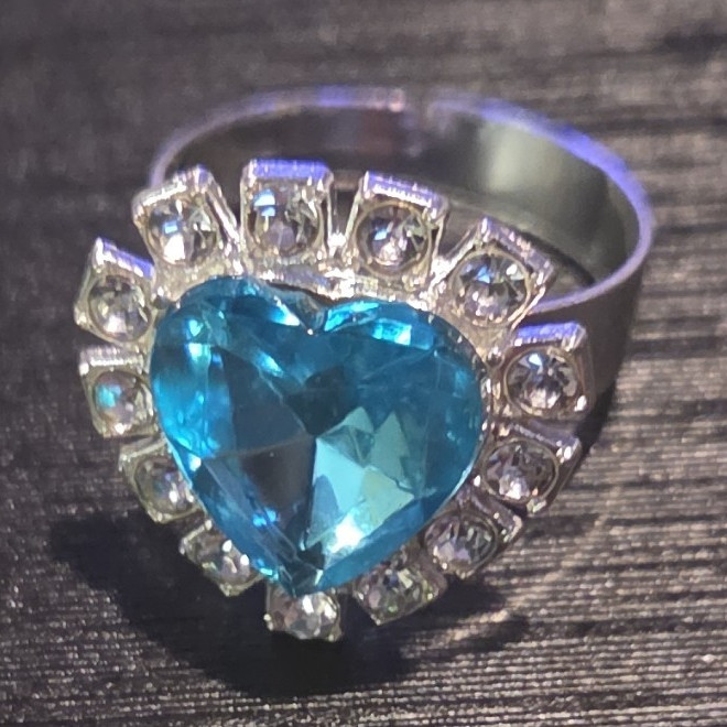 Stainless Steel Silver Tone Blue Heart Stone Halo Cocktail Ring Size 8 Love