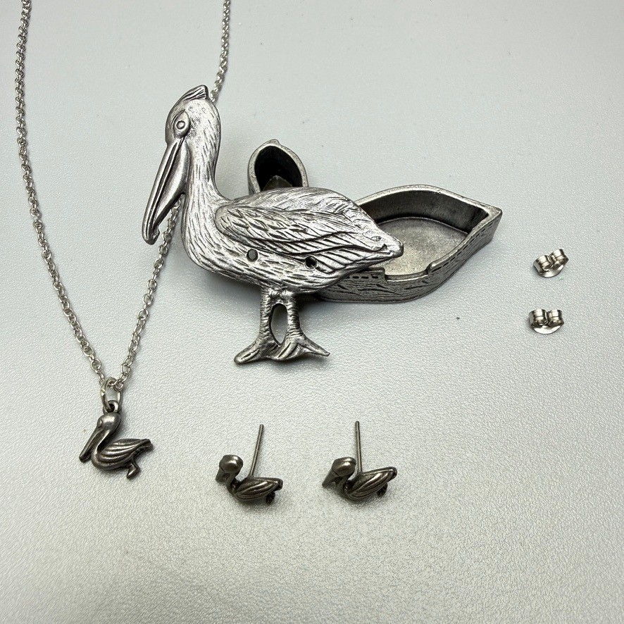 Torino Pewter Pelican Jewelry Set with Box Brooch Necklace and Earrings 15″