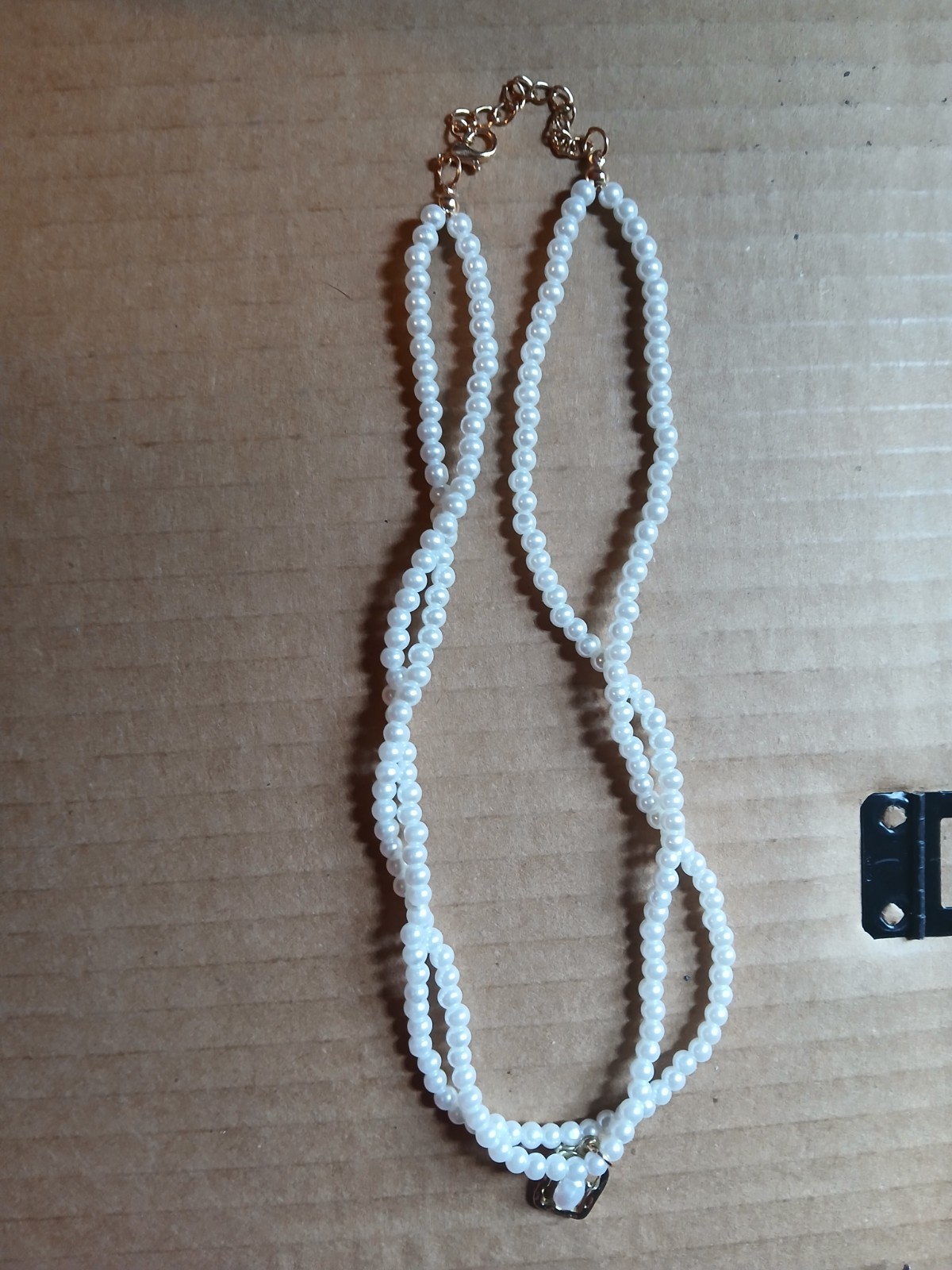 White Simulated Pearl Beaded Necklace Gold Tone Cable Chain Adjustable Lobster