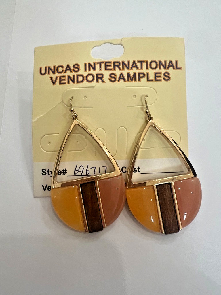 Uncas Int Gold Blush Wine Dangle Earrings Resin Wood Earth Tones Vendor Sample