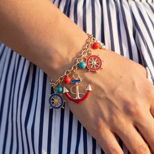 Nautical Charm Bracelet Anchor Ship Wheel Gold Tone 7.0 in Beach Summer Jewelry