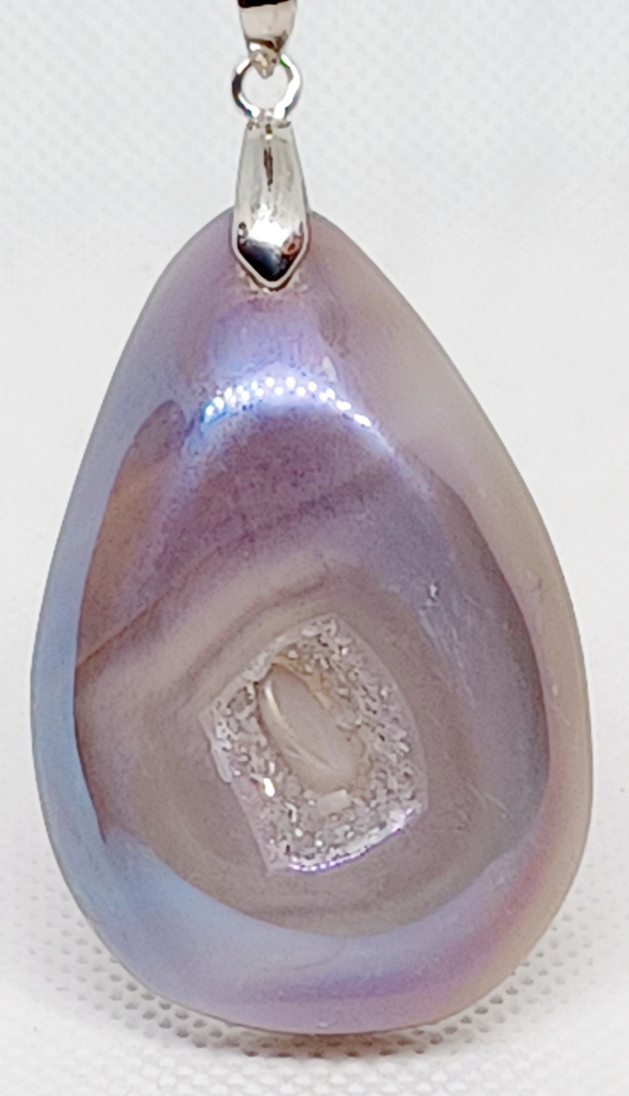 White & Purple Drusy Quartz Pendant (25g) With 20″ Stainless Steel Necklace NEW
