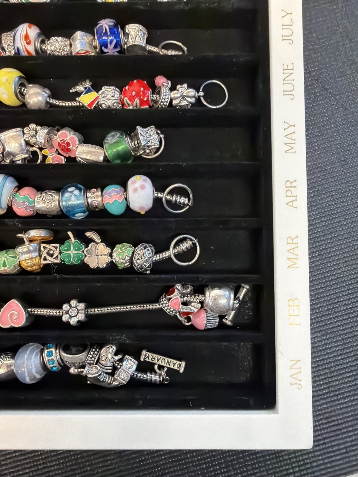 Willabee and Ward 12-Month Holiday Charm Bracelet w/ Display Case Ms2