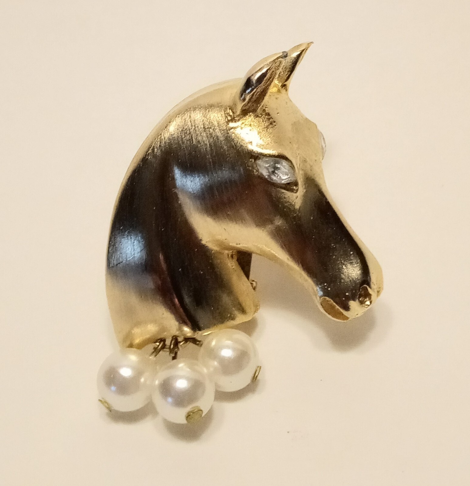 Fashion Jewelry about 1-3/4 inches tall horse head pin gold tone faux pearls #JD