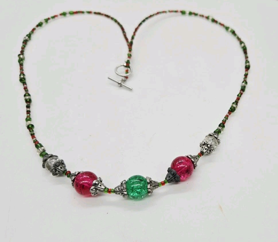 Christmas Necklace Glass Beaded Red Green Silver tone Handmade Artisan 27 in