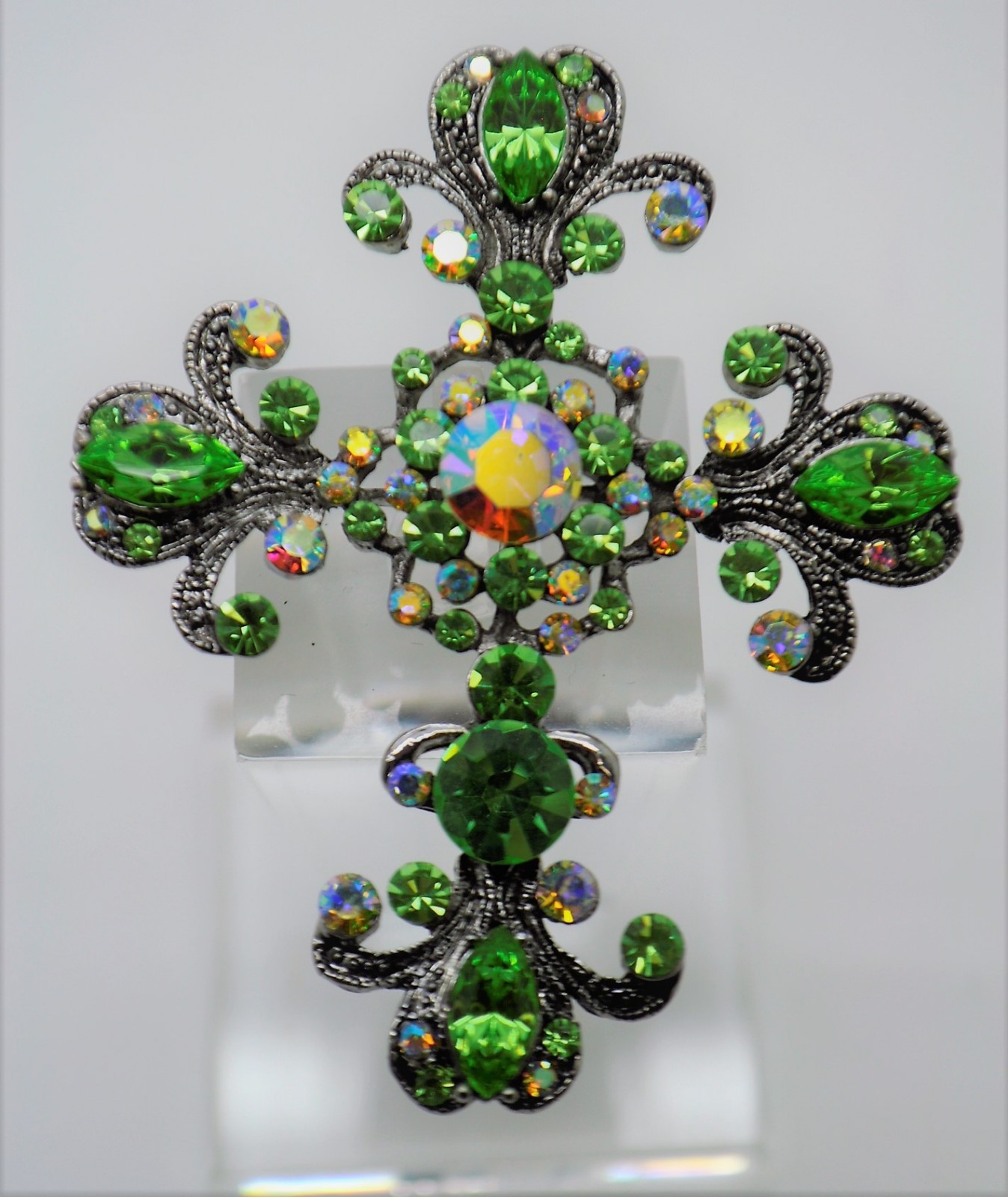 CLASSIC EXQUISITE CROSS SHAPE GREEN/CLEAR AB FASHION BROOCH /PIN/PENDANT YD11