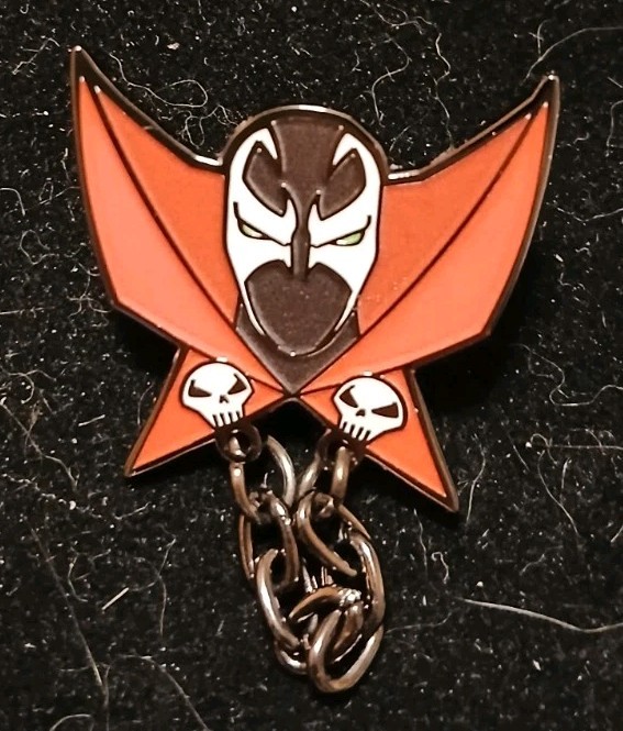 Spawn Todd McFarlane Comic Book 1990s Horror With Hell Chain Skulls ENAMEL PIN