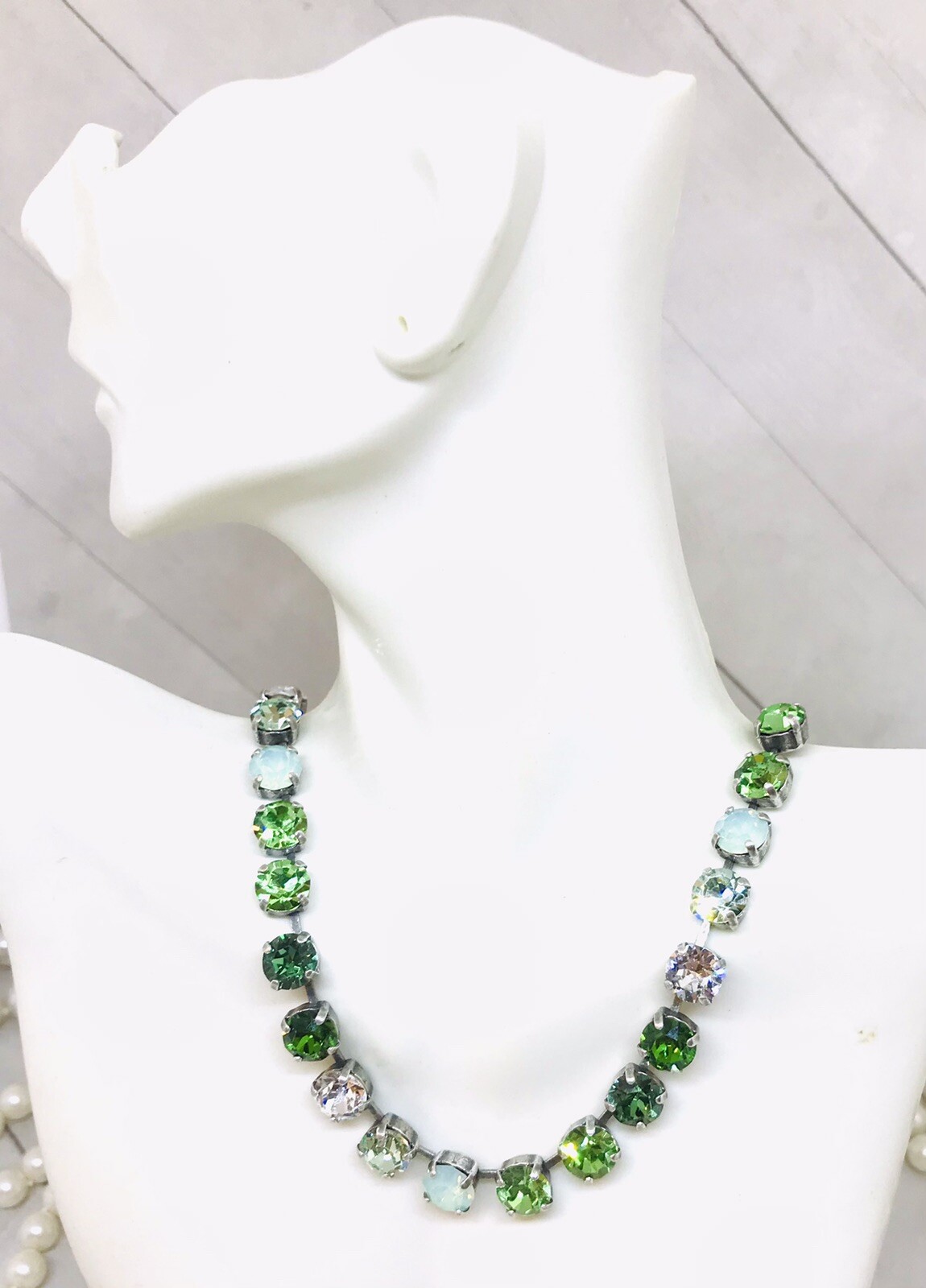 Mint GREEN Cup Chain Necklace with Crystal Elements GREEN CRYSTAL NECKLACE